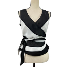 Load image into Gallery viewer, Sleeveless Black and White Womens Blouse