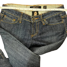 Load image into Gallery viewer, Skull Pockets Type Low Rise Flare Women Jeans Size: 27