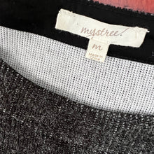 Load image into Gallery viewer, Gray Oversized Pullover Sweater with Bow Accents Size Medium