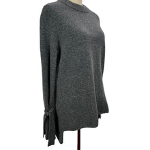 Load image into Gallery viewer, Gray Wool Blend Pullover Women's Sweater Size Small
