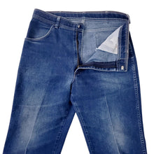 Load image into Gallery viewer, Vintage Wrangler Elite Straight Leg Creased Denim Jeans 34 x 42.5