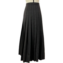 Load image into Gallery viewer, Vintage Burberry Plaid Pleated Long Wool Skirt Size 8