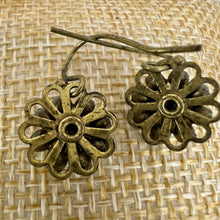 Load image into Gallery viewer, Vintage Kitsch Blue and Green Cluster Prong Set Stones Flower Earrings