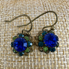 Load image into Gallery viewer, Vintage Kitsch Blue and Green Cluster Prong Set Stones Flower Earrings
