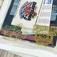 Load image into Gallery viewer, Vintage90s NASCAR Patches Daytona 500 Program Lot