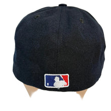 Load image into Gallery viewer, New Era New York Yankees Fitted Hat Size 7 1/2 Black MLB Cap