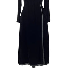 Load image into Gallery viewer, Mollie Parnis Boutique 1960s Long Black Velvet Dress Size XS-XXS