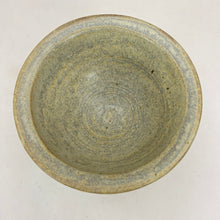 Load image into Gallery viewer, Small Studio Pottery Bowl Signed