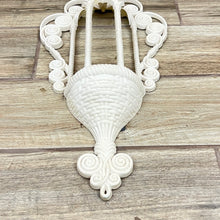 Load image into Gallery viewer, 1970s Decor Wall Pocket