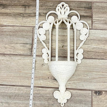 Load image into Gallery viewer, 1970s Decor Wall Pocket