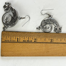 Load image into Gallery viewer, Vintage Gecko Silver Metal Earrings