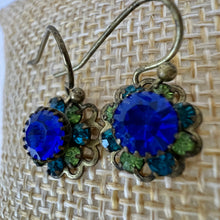 Load image into Gallery viewer, Vintage Kitsch Blue and Green Cluster Prong Set Stones Flower Earrings