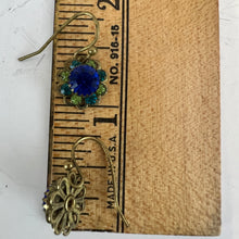 Load image into Gallery viewer, Vintage Kitsch Blue and Green Cluster Prong Set Stones Flower Earrings