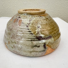 Load image into Gallery viewer, Small Vintage Studio Pottery Bowl Signed