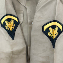 Load image into Gallery viewer, WW2 Era Ruptured Duck Patch US Army Short Sleeve Button up Shirt Size Small