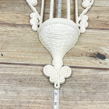 Load image into Gallery viewer, 1970s Decor Wall Pocket