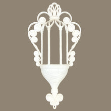 Load image into Gallery viewer, 1970s Wall Pocket