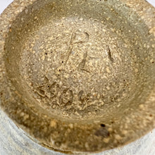 Load image into Gallery viewer, Small Studio Pottery Bowl Signed