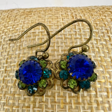 Load image into Gallery viewer, Vintage Kitsch Blue and Green Cluster Prong Set Stones Flower Earrings