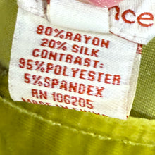 Load image into Gallery viewer, Y2K Sundance Boxy Velvet Shirt Size Medium Silk Rayon Blend