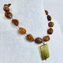 Load image into Gallery viewer, 70s Agate Stone Pendant Necklace 800 Silver Clasp