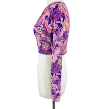 Load image into Gallery viewer, O'Neill Purple Paisley Cropped Long Sleeve Rash Guard Size Small
