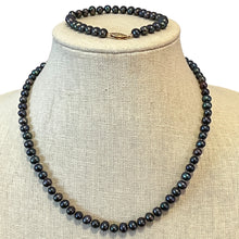 Load image into Gallery viewer, Round Freshwater Fresh Water Pearls Dyed Blue Necklace Set