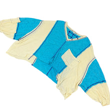 Load image into Gallery viewer, POL Relaxed Fit V-Neck Top Size Small