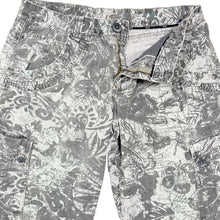 Load image into Gallery viewer, VTG HIS Skater Cargo Shorts Size 30