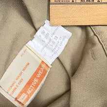 Load image into Gallery viewer, Vintage Khaki High Waist Cargo Shorts