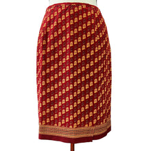 Load image into Gallery viewer, 90s Vintage 2pcs Wrap Top Skirt Set 100% Silk Size 4