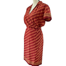 Load image into Gallery viewer, 90s Vintage 2pcs Wrap Top Skirt Set 100% Silk Size 4