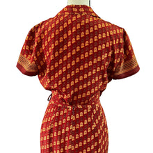 Load image into Gallery viewer, 90s Vintage 2pcs Wrap Top Skirt Set 100% Silk Size 4