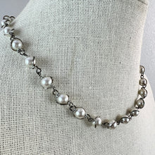 Load image into Gallery viewer, VTG Faux Pearl Silver Link Collar Necklace 16"