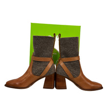 Load image into Gallery viewer, Sam Edelman Women's Brown Winnie Flare Heel Ankle Boots Size 7