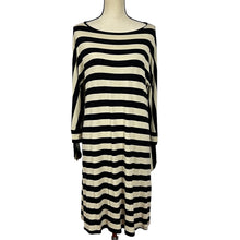 Load image into Gallery viewer, Soft Surroundings Relaxed Fit Dress Size Small