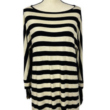 Load image into Gallery viewer, Soft Surroundings Relaxed Fit Dress Size Small