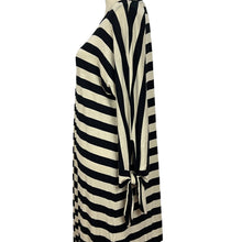 Load image into Gallery viewer, Soft Surroundings Relaxed Fit Dress Size Small