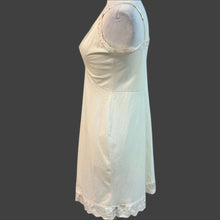 Load image into Gallery viewer, VTG 50s Lace Trim Ivory Slip Dress Blue Floral Embroidery Size Medium