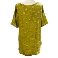 Load image into Gallery viewer, Y2K Sundance Boxy Velvet Shirt Size Medium Silk Rayon Blend