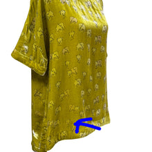 Load image into Gallery viewer, Y2K Sundance Boxy Velvet Shirt Size Medium Silk Rayon Blend