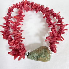 Load image into Gallery viewer, VTG Red Coral & Turquoise Chunk Stretch Bracelet