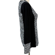 Load image into Gallery viewer, VTG 90s Geometric Long Sleeve Black & White Top Size Small P