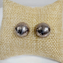 Load image into Gallery viewer, Vintage 925 Sterling Button Domed Scroll Earrings