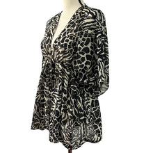 Load image into Gallery viewer, Bisou Bisou Beach Cover Up Leopard Print Mid Length Robe Size Large