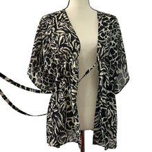 Load image into Gallery viewer, Bisou Bisou Beach Cover Up Leopard Print Mid Length Robe Size Large