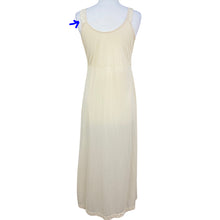 Load image into Gallery viewer, VTG Peignoir Robe & Nightgown Medium