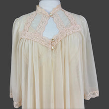 Load image into Gallery viewer, VTG Peignoir Robe & Nightgown Medium