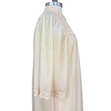 Load image into Gallery viewer, VTG Peignoir Robe & Nightgown Medium
