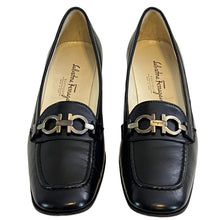 Load image into Gallery viewer, Salvatore Ferragamo Black Leather Gancini Logo Loafers Size 7 Narrow 4A